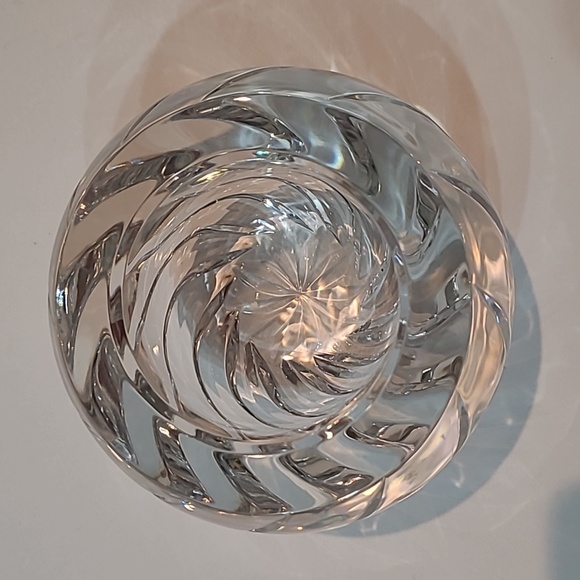 Crystal Swirl votive holder - Picture 3 of 5